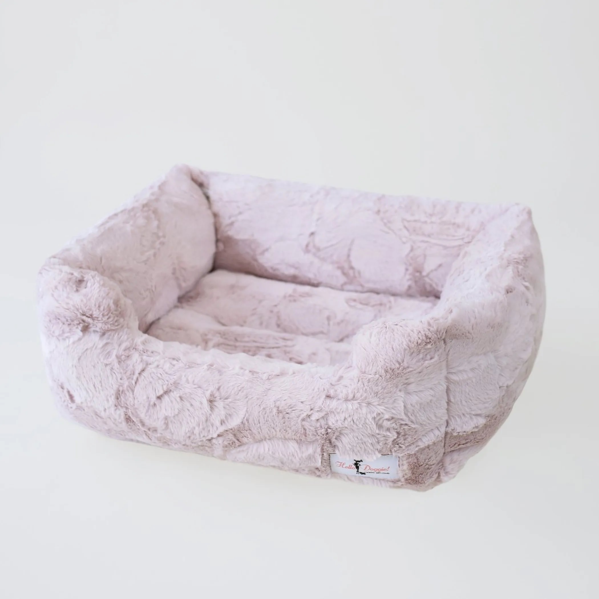 Fluffy pet bed - blush - from Hello Doggie